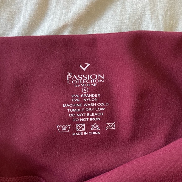 Violate the DressCode Passion Collection Maroon Leggings. - Picture 9 of 9